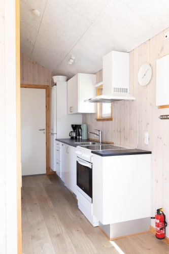 Køkkenet i 30m2 hytte på Storebælt Camping
