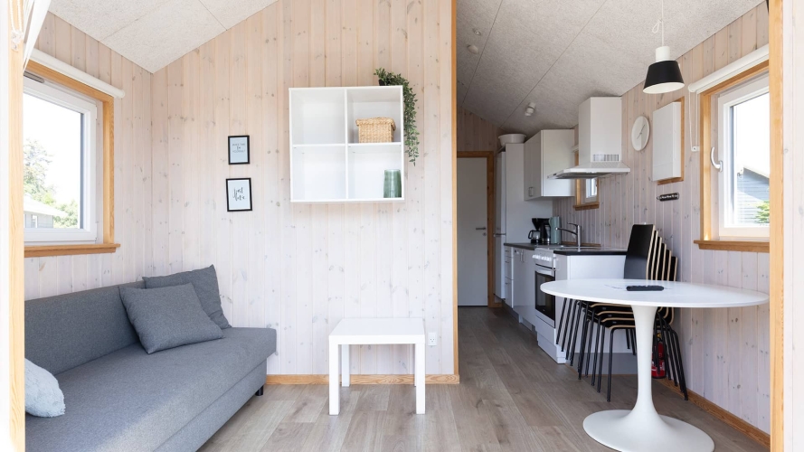 Stue og køkken i 30m2 på på Storebælt Camping