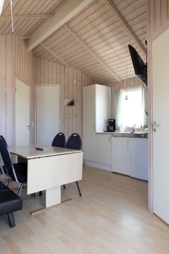 Dagligstue i hytte på 25m2 på Storebælt Camping